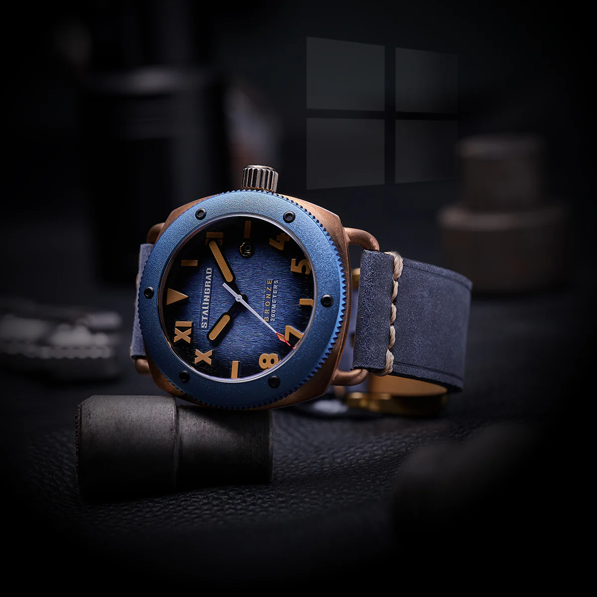 Bronze Defender 200m - Ocean Blue. Black Leather Strap