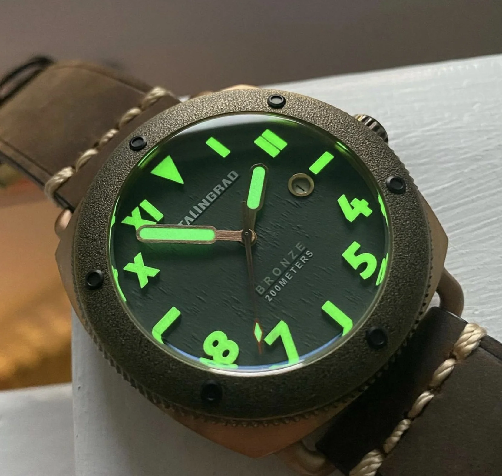 Bronze Defender 200M. Green Dial. Brown Leather Strap. 45mm